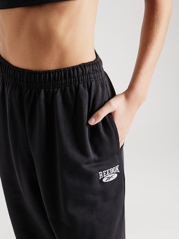 Effilé Pantalon de sport Reebok en noir