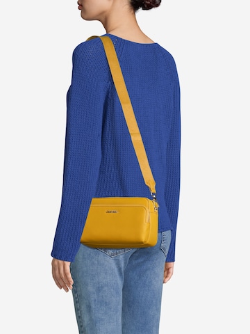 Calvin Klein Crossbody Bag in Yellow