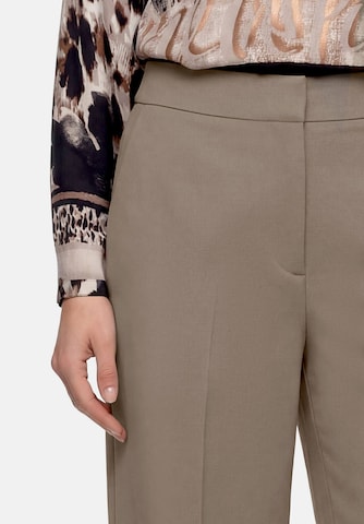 Wide Leg Pantalon Betty Barclay en gris