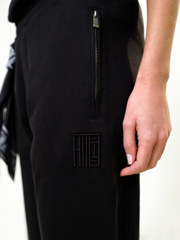 Alessandro Magno Regular Pants 'Core 2.0' in Black