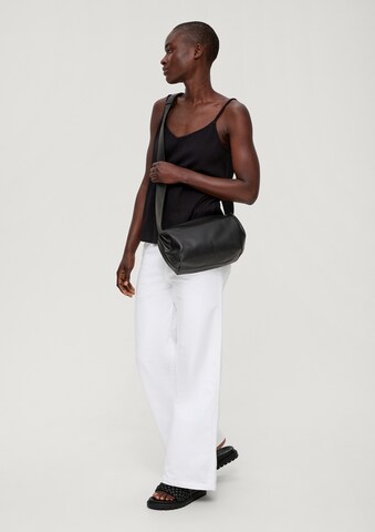 s.Oliver Shoulder Bag in Black