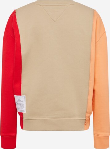 Tommy Jeans Sweatshirt in Beige