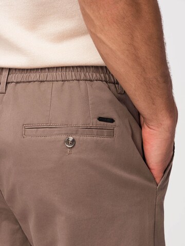 Regular Pantalon chino ' OM-PACP-0293' Ombre en marron