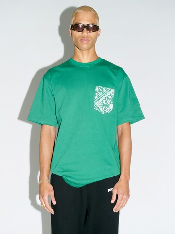 Pacemaker Тениска 'Adrian' в зелено: отпред