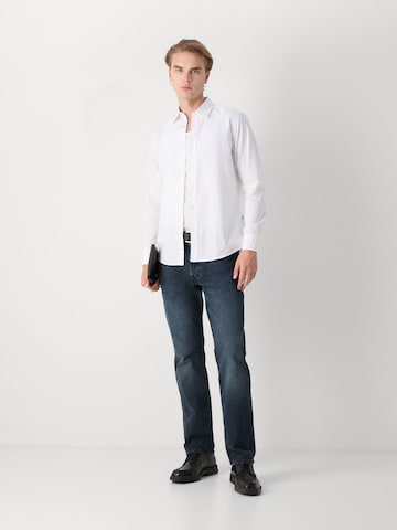 BOSS Regular Fit Hemd 'Relegant_6' in Weiß