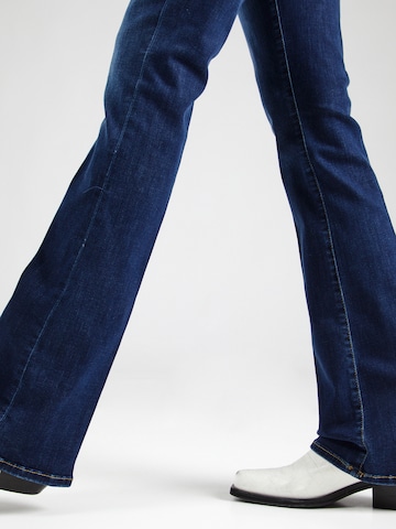 7 for all mankind Bootcut Jeans in Blauw