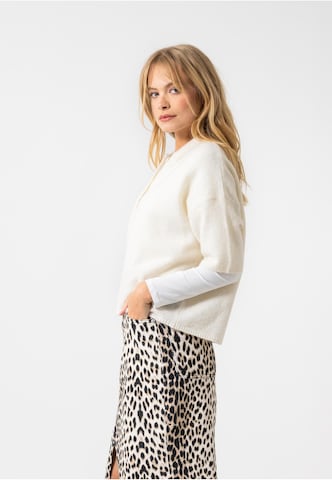 Cardigan 'Vina' OH APRIL en beige