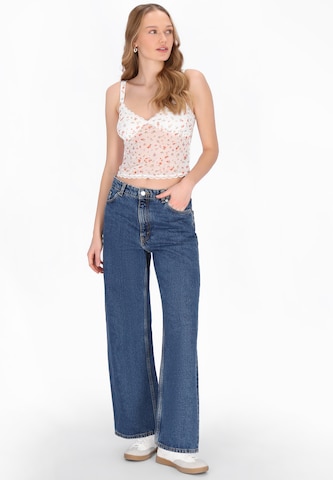 MYMO Top 'Young Fashion' in Wit