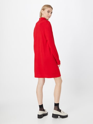 Wallis Stickad klänning i röd