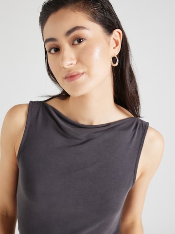 Monki Top in Grey