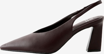 Next - Zapatos destalonado en marrón: frente