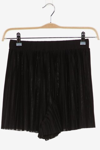 Monki Shorts in XS in Black
