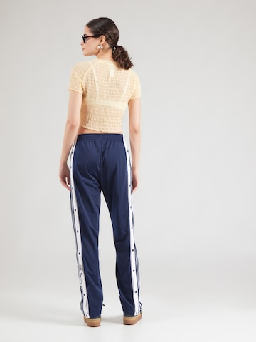 ADIDAS ORIGINALS Широка кройка Панталон 'ADIBREAK' в синьо