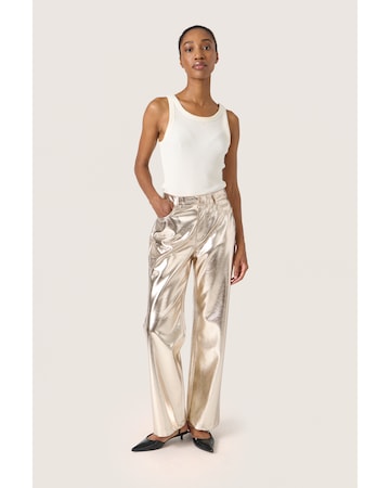 SOAKED IN LUXURY Slimfit Broek 'Danila' in Goud