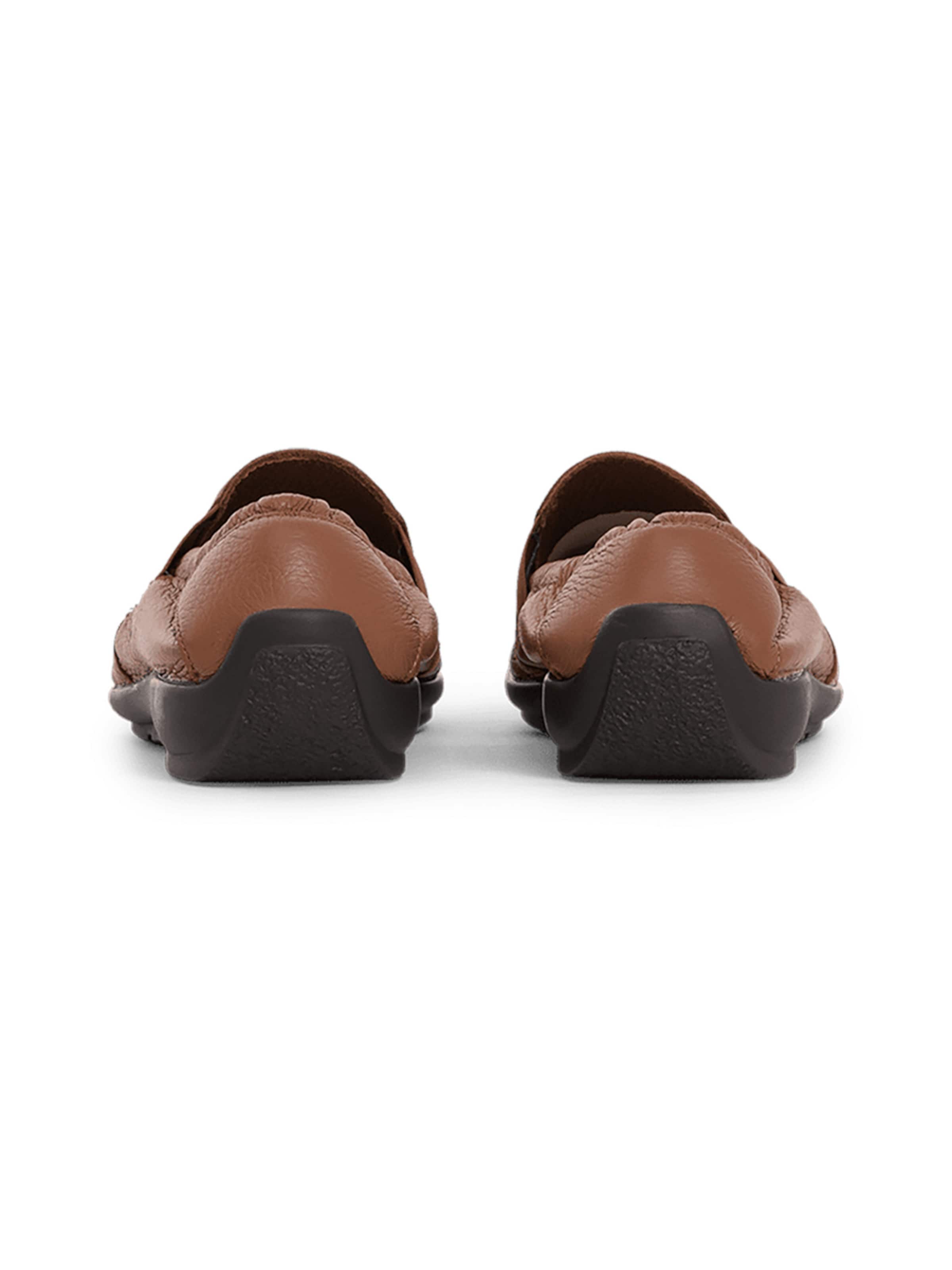 Chaussure basse VITAFORM en marron