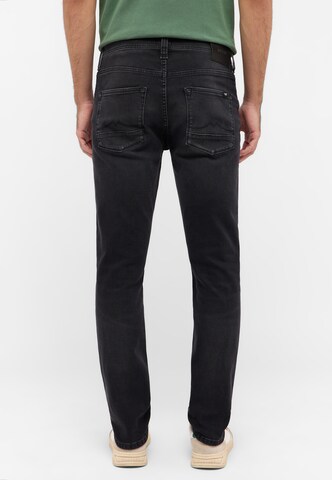 MUSTANG Slimfit Jeans 'Vegas' in Schwarz