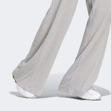 ADIDAS ORIGINALS Wide leg Trousers 'Essentials' in Grey