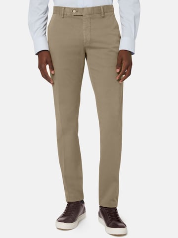 Coupe slim Pantalon chino Boggi Milano en vert : devant