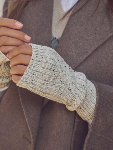 Next Mittens in Grey