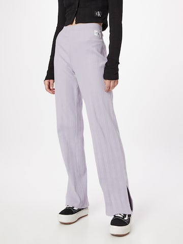 Loosefit Pantalon Calvin Klein Jeans en violet : devant