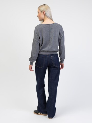 BROKE + SCHÖN Sweater in Grey