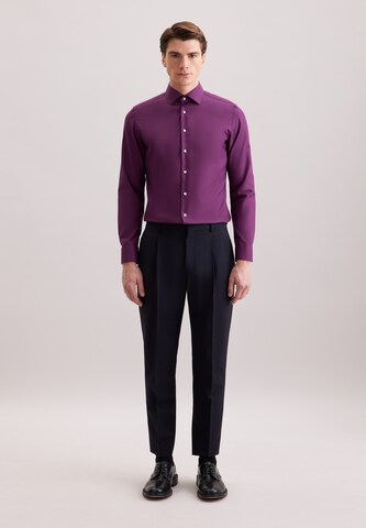 Coupe slim Chemise business 'Schwarze Rose' SEIDENSTICKER en violet
