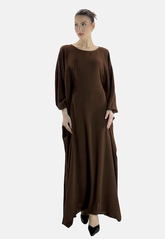 Robe Elara en marron : devant