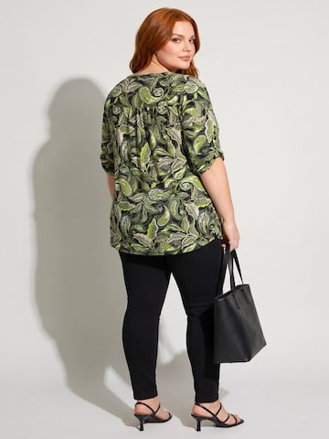 Shape Of You Blouse in Green
