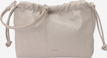 Poche ventrale Calvin Klein Jeans en marron : devant