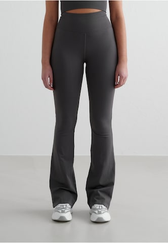 évasé Leggings 'Shape' Aim'n en gris : devant