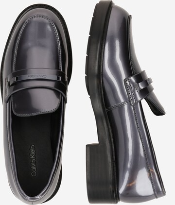 Calvin Klein - Sapato Slip-on em preto