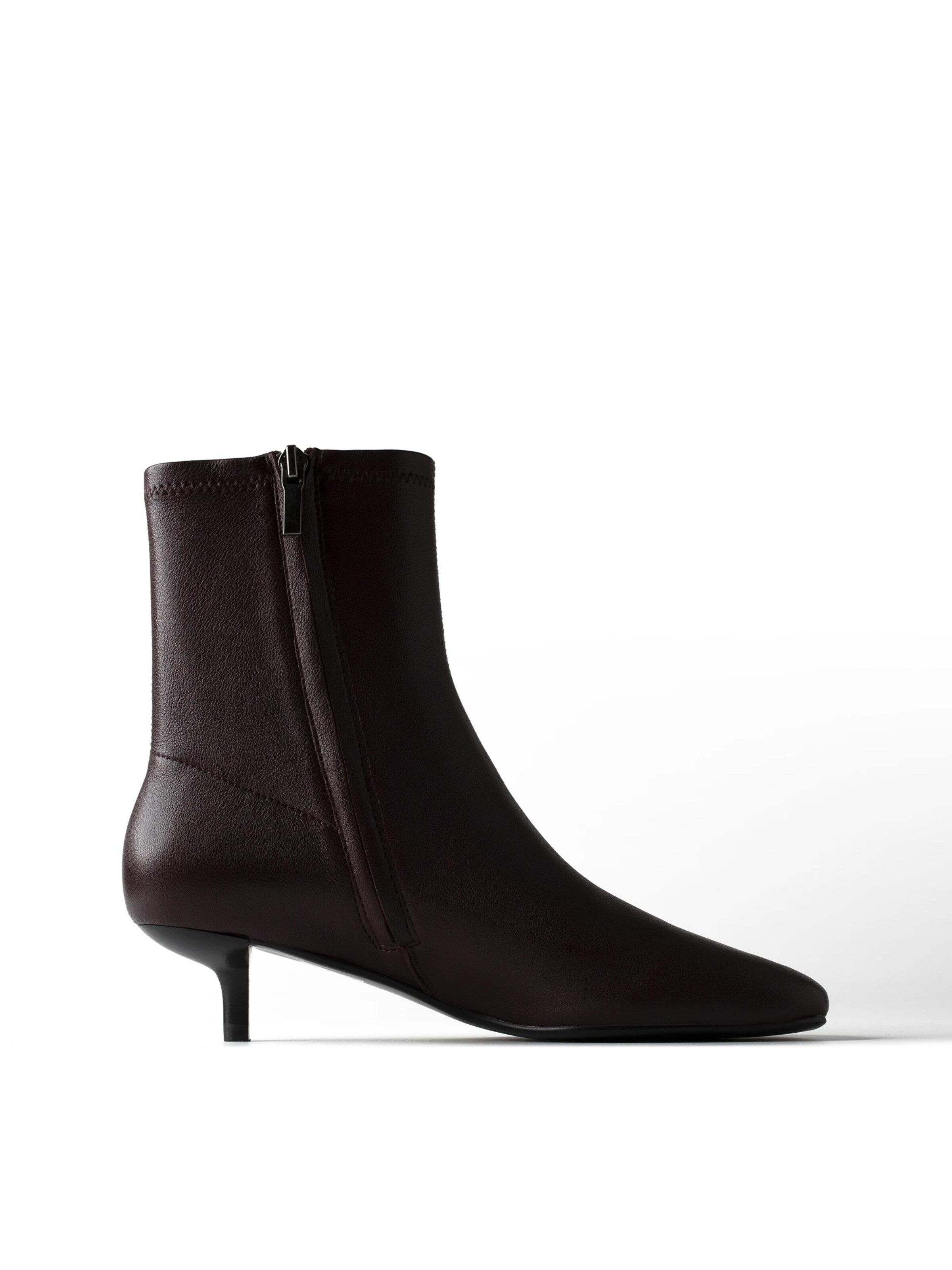 L37 HANDMADE SHOES Kotníkové boty 'YET UNKNOWN' – červená
