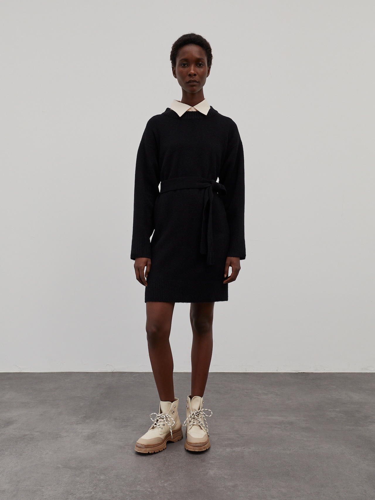 EDITED Produits Robe 'Mariana' noir