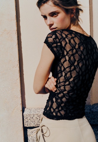 Tricou de la Pull&Bear pe negru