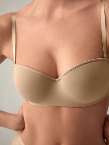 Invisible Soutien-gorge self. en beige