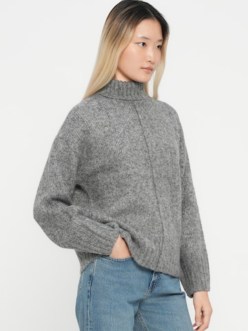 JDY Sweater 'JDYMalone' in Grey