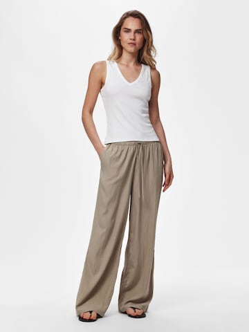 Wide leg Pantaloni 'JABINA' di PIECES in verde
