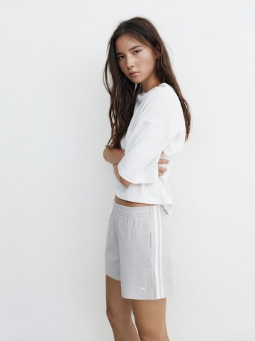 Pull&Bear Regular Панталон 'PACIFIC' в сиво