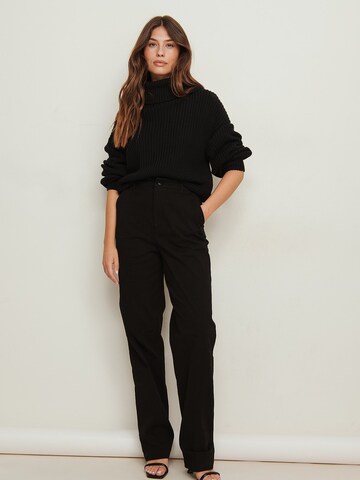 NA-KD Pullover in Schwarz