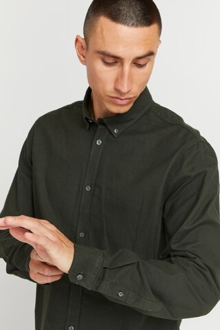 !Solid Regular fit Button Up Shirt 'Val' in Green