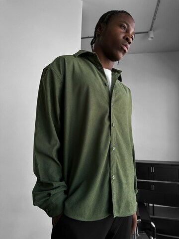 Kleidermafia Comfort fit Button Up Shirt in Green