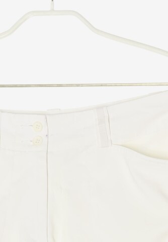 NIKE Shorts in M in White
