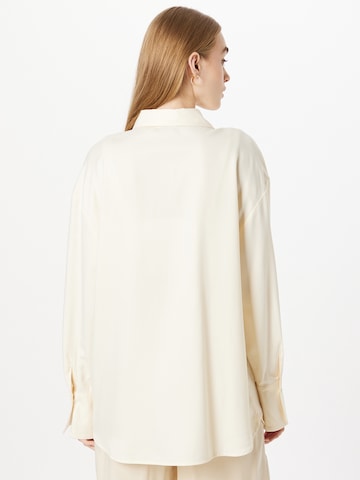 NA-KD Blouse in Beige