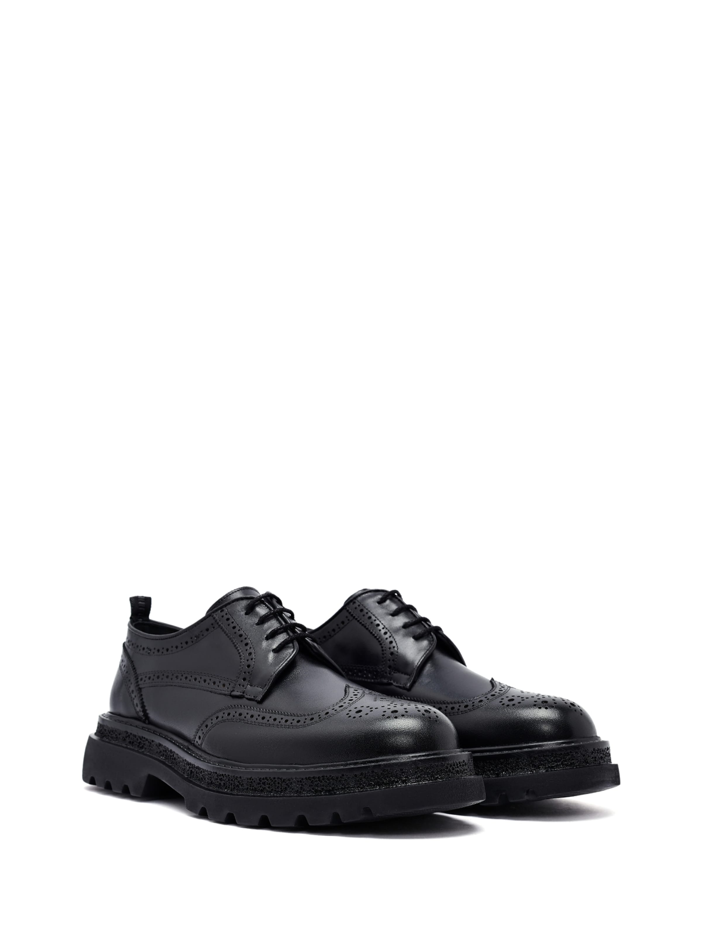 Scarpa stringata di Derimod in nero