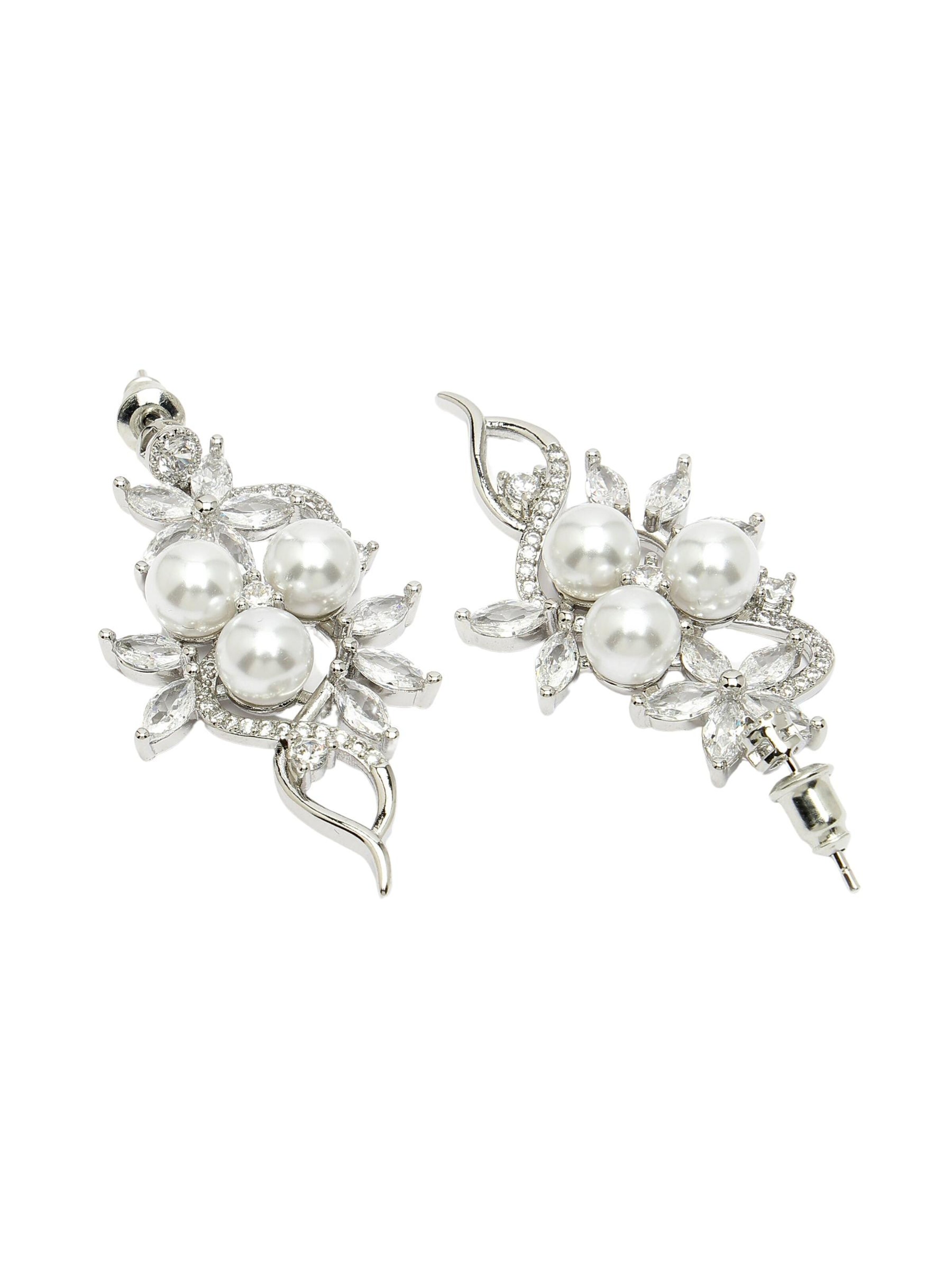 Orecchini 'Adela' di AVANT-GARDE PARIS in argento