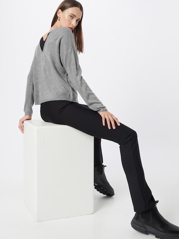 Pull-over 'Amalia' ONLY en gris