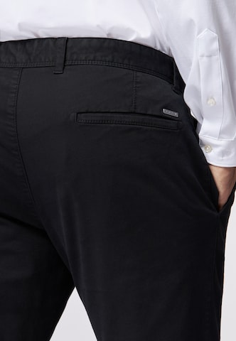 ROY ROBSON Slim fit Chino Pants in Black