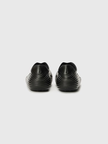 juoda Nike Sportswear Sandalai / maudymosi batai 'ReactX Rejuven8'