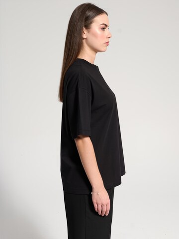 NOWIHT - Camiseta 'Zenobia' en negro