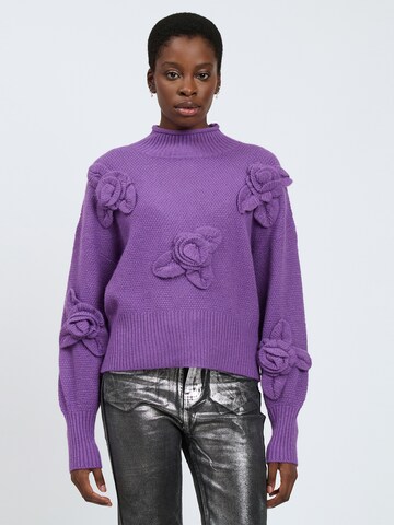 Influencer Sweater in Purple: front